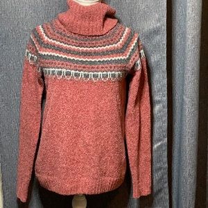 Columbia turtle neck sweater- size M
